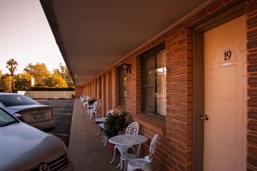 Mid Town Inn Narrabri Værelse billede